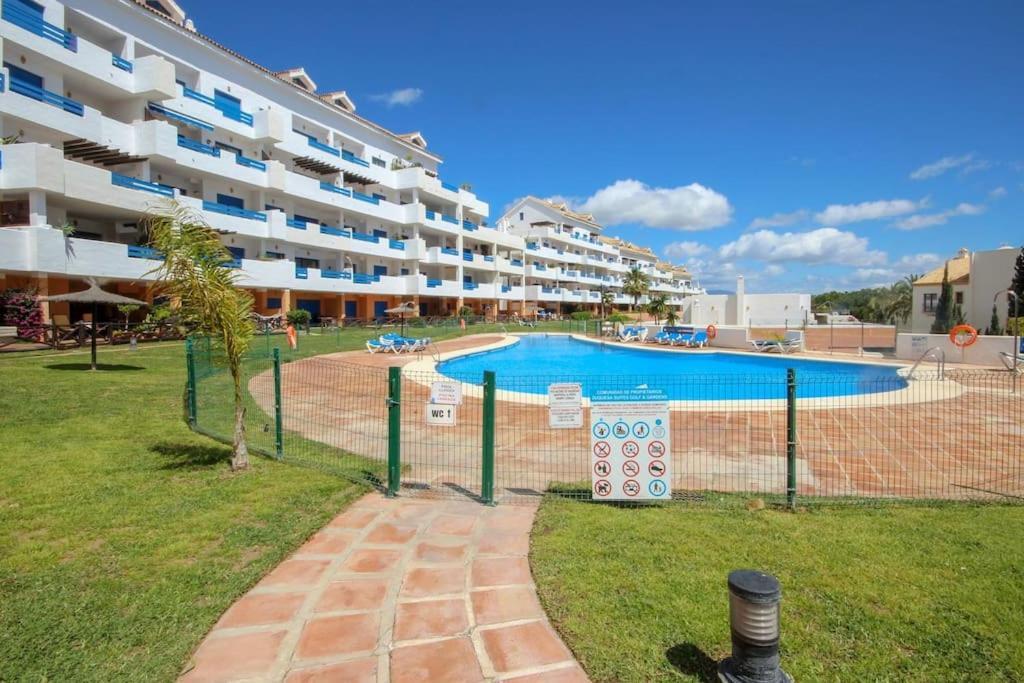 2 Bedrooms Sea And Pool View Apt In Duquesa Golf & Gardens Manilva Castillo de Sabinillas Exterior photo