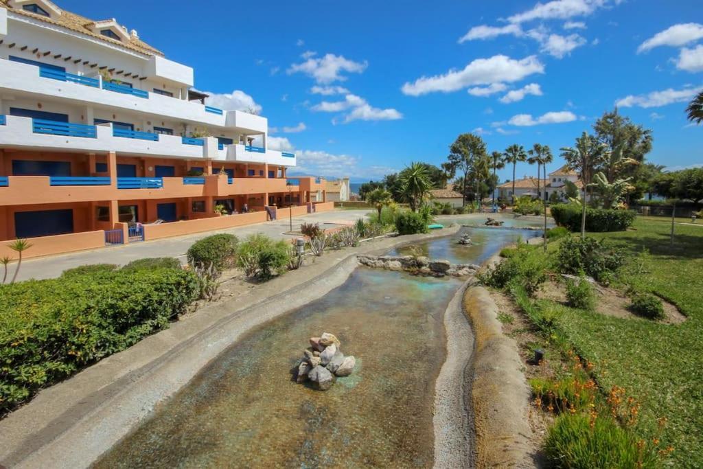 2 Bedrooms Sea And Pool View Apt In Duquesa Golf & Gardens Manilva Castillo de Sabinillas Exterior photo